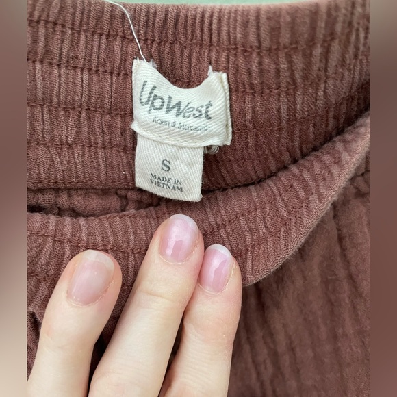 UpWest Cropped Lounge Pants - Picture 3 of 4